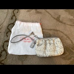 Never used coach wrislet! Tag still intact